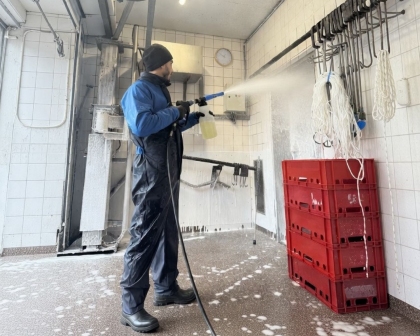 Industriële Reiniging in Actie: ZSD aan het Werk